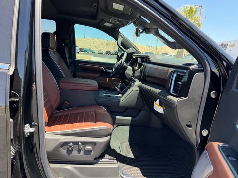 New 2026 GMC Sierra 2500 Denali Ultimate w/ Max Trailering Package AWD/4WD image 16