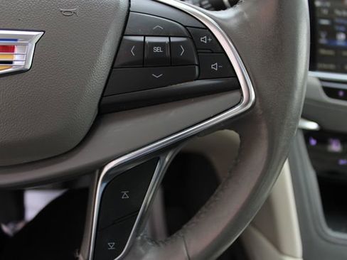 Used 2019 Cadillac XT5 Luxury image 10