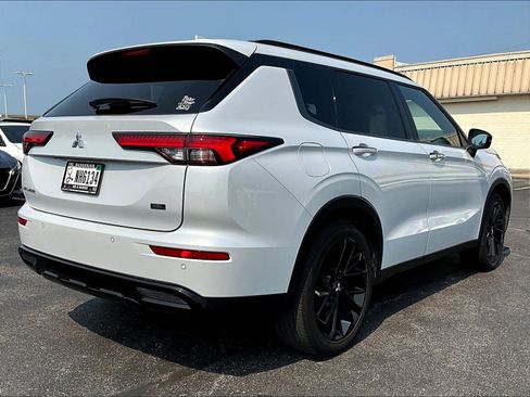 Used 2024 Mitsubishi Outlander SEL FWD image 6