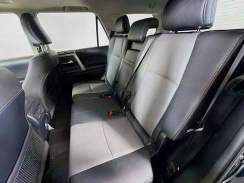 Used 2024 Toyota 4Runner SR5 Premium w/ Moonroof Package AWD/4WD image 19