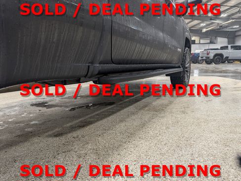 Used 2024 GMC Sierra 1500 AT4 w/ AT4 Premium Package image 9