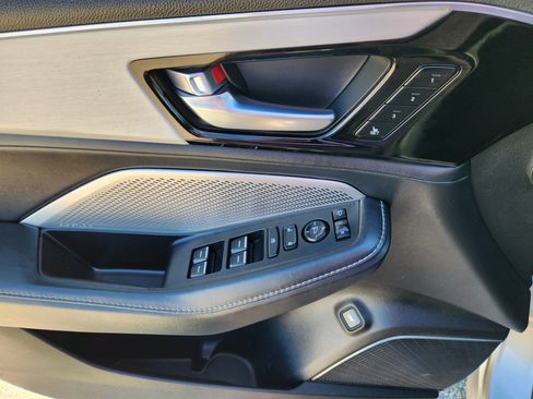 Used 2023 Acura MDX SH-AWD w/ Technology Package image 19