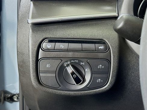 Used 2023 INFINITI QX55 Essential w/ Accent Package image 22