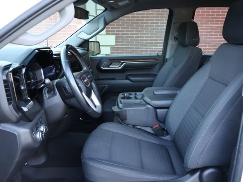 Used 2023 GMC Sierra 1500 SLE AWD/4WD image 9