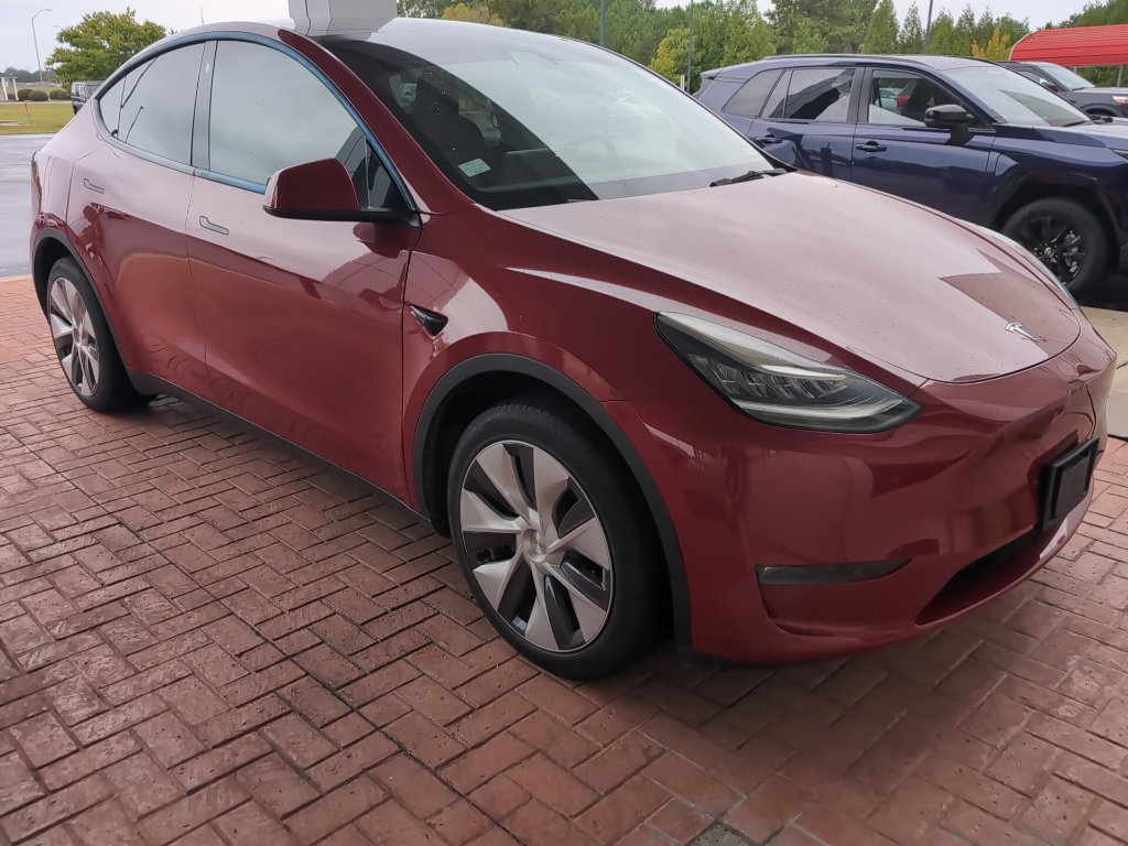 Used 2022 Tesla Model Y Long Range AWD/4WD image 5