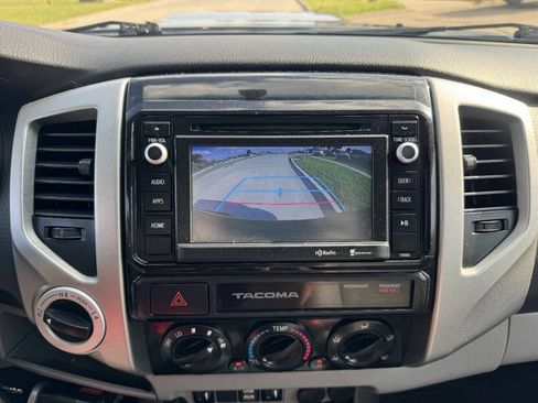 Used 2015 Toyota Tacoma 4x4 Double Cab image 16