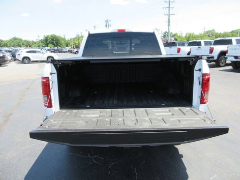 Used 2017 Ford F150 XLT w/ Equipment Group 302A Luxury AWD/4WD image 9