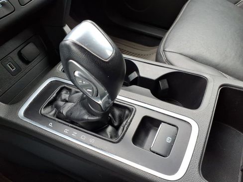 Used 2018 Ford Escape SEL w/ Ford Safe & Smart Package FWD image 21