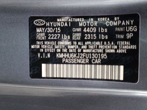 Used 2015 Hyundai Genesis 3.8 RWD image 25