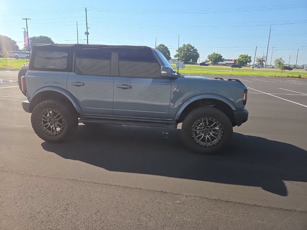 Used 2023 Ford Bronco Outer Banks AWD/4WD image 16