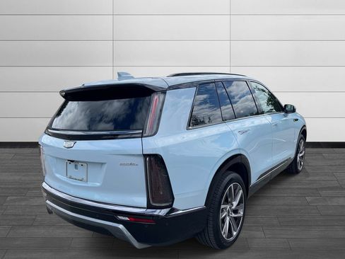 Used 2026 Cadillac Vistiq Sport w/ LPO, Floor Liner Package AWD/4WD image 5