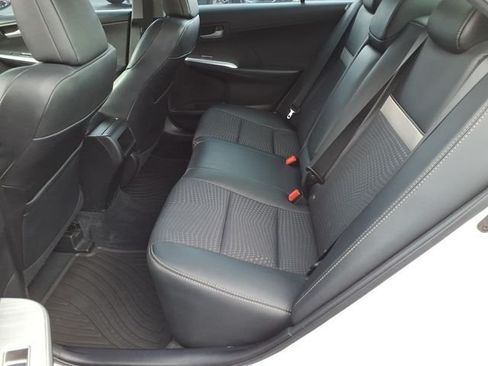 Used 2012 Toyota Camry SE FWD image 15