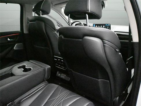 Certified 2026 Acura MDX SH-AWD w/Advance image 26