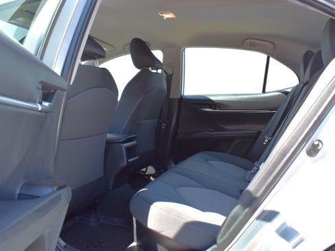 Used 2021 Toyota Camry LE FWD image 25