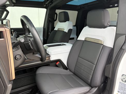 Used 2024 GMC Hummer EV 2X w/ Extreme Off-Road Package AWD/4WD image 10