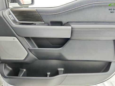 Used 2024 Ford F150 Lightning Lariat AWD/4WD image 23