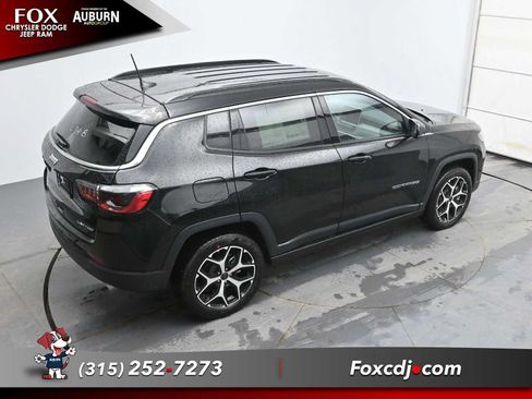 New 2026 Jeep Compass Limited AWD/4WD image 30