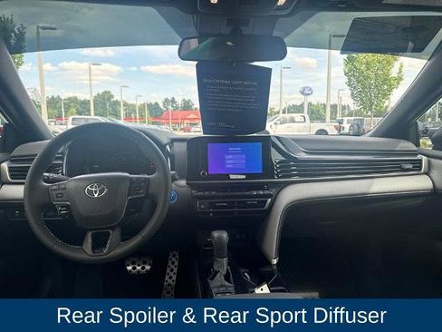 Used 2026 Toyota Camry SE FWD image 13