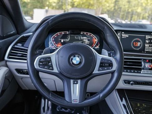 Used 2023 BMW X5 xDrive40i w/ Executive Package AWD/4WD image 29