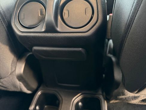 Used 2022 Jeep Gladiator Sport w/ Trailer Tow Package image 16