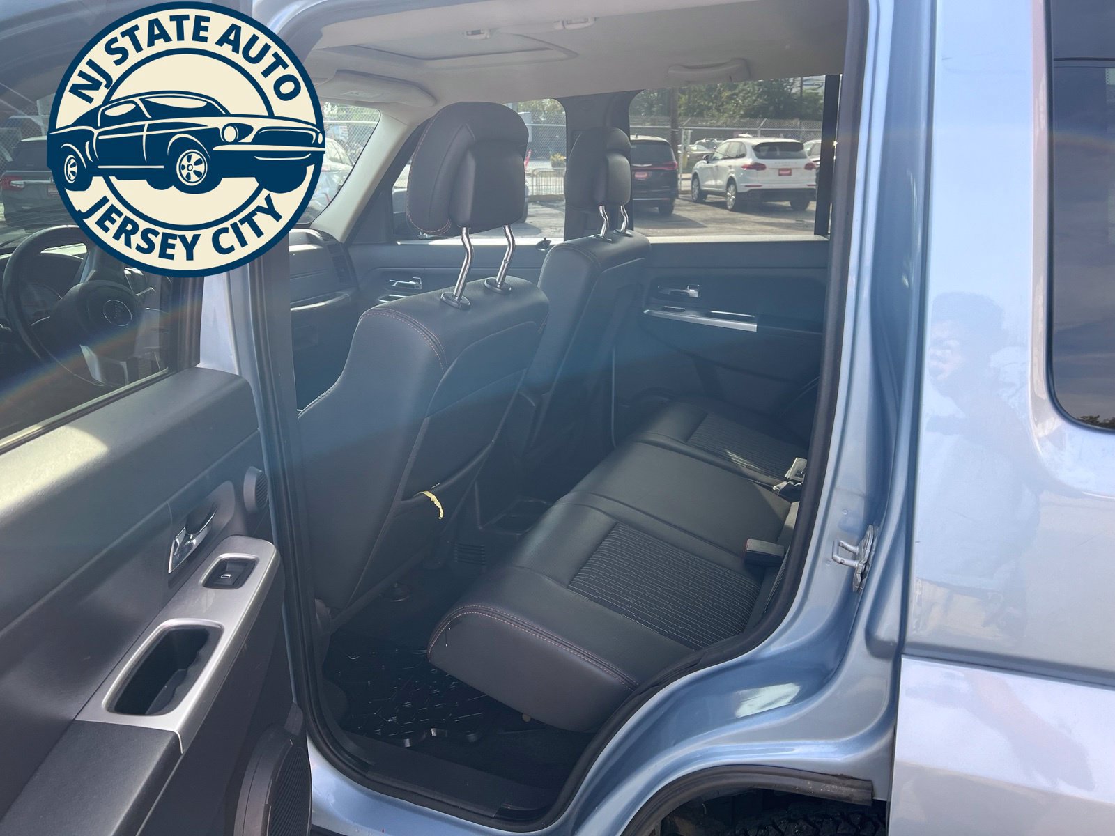 Used 2012 Jeep Liberty Arctic AWD/4WD image 5