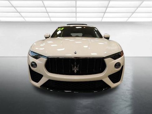 Used 2023 Maserati Levante Modena image 3