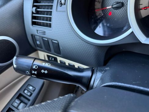 Used 2015 Toyota Tacoma PreRunner w/ SR5 Package image 34