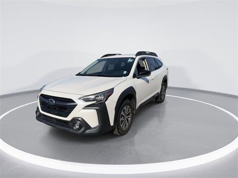 Used 2025 Subaru Outback Premium w/ Popular Package #1 image 4