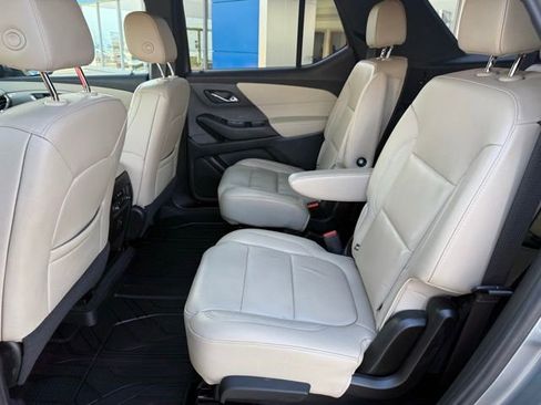 Used 2023 Chevrolet Traverse LT w/ LPO, Floor Liner Package image 32