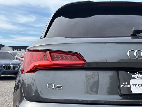 Used 2020 Audi Q5 2.0T Titanium Premium Plus w/ Premium Plus Package AWD/4WD image 9