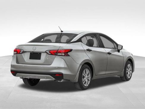 Used 2025 Nissan Versa S w/ Trunk Package FWD image 2