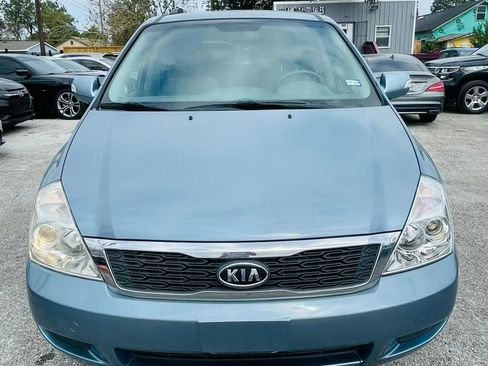 Used 2012 Kia Sedona LX w/ PWR Pkg FWD image 2
