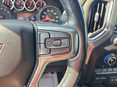 Used 2019 Chevrolet Silverado 1500 LT Trail Boss AWD/4WD image 18