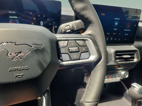 Used 2025 Ford Mustang Coupe RWD image 22