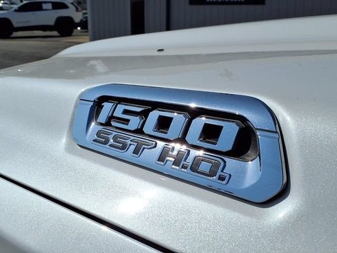 Certified 2025 RAM 1500 Limited AWD/4WD image 15