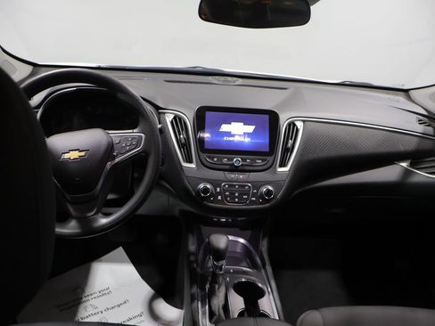 Used 2023 Chevrolet Malibu LT FWD image 16