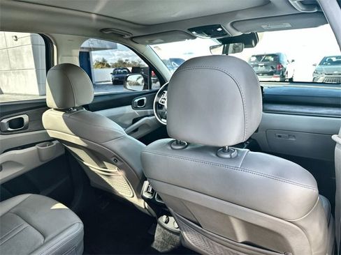 Used 2021 Kia Sorento EX w/ EX AWD X-Line Package image 29
