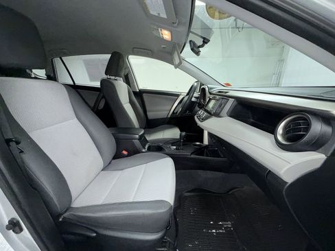 Used 2015 Toyota RAV4 LE image 12
