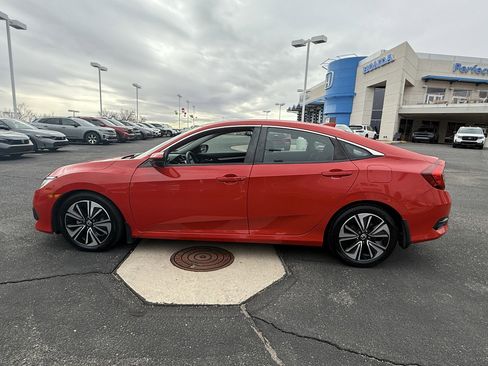 Used 2017 Honda Civic EX-T image 8