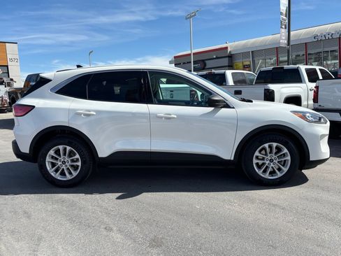 Used 2022 Ford Escape SE w/ Convenience Package FWD image 5