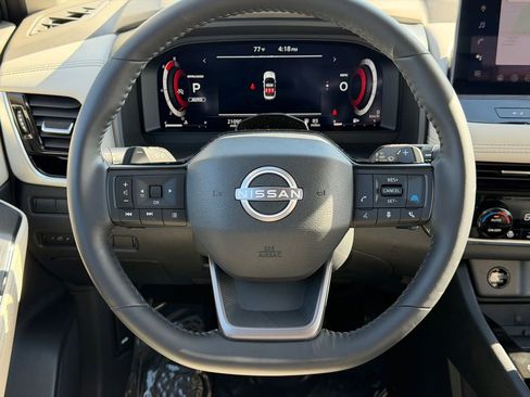 Used 2025 Nissan Rogue SL w/ Tech Package AWD/4WD image 30