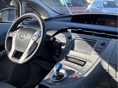 Used 2012 Toyota Prius Two image 5