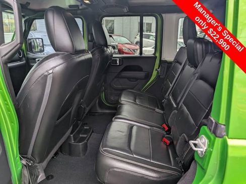 Used 2018 Jeep Wrangler Unlimited Sahara w/ Dual Top Group image 9