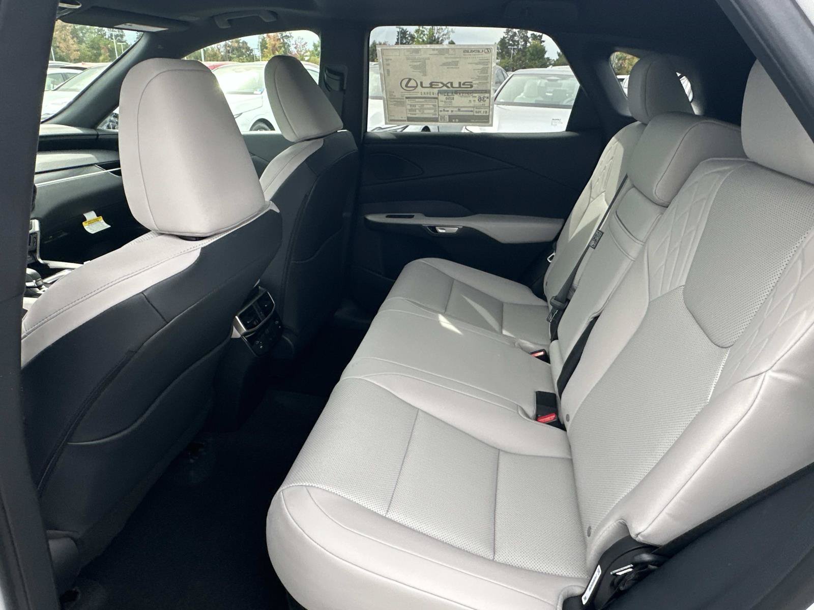 New 2026 Lexus RX 350h AWD/4WD image 12