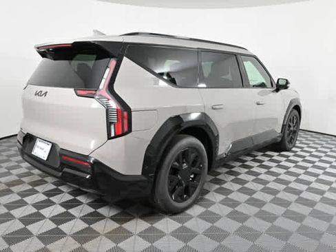 New 2026 Kia EV9 Land image 10