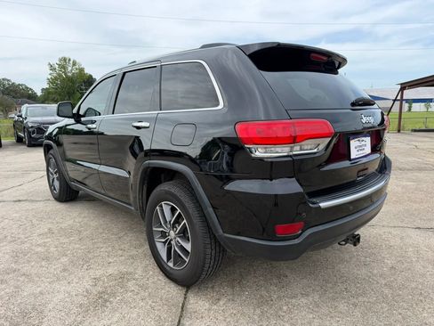 Used 2017 Jeep Grand Cherokee Limited RWD image 3