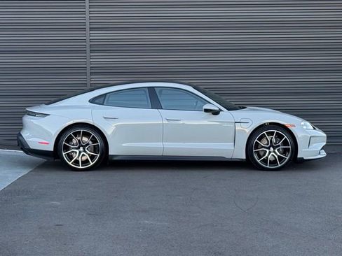 New 2026 Porsche Taycan image 2