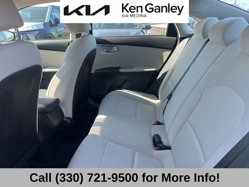 Certified 2023 Kia Forte LXS w/ LXS Technology Package FWD image 11