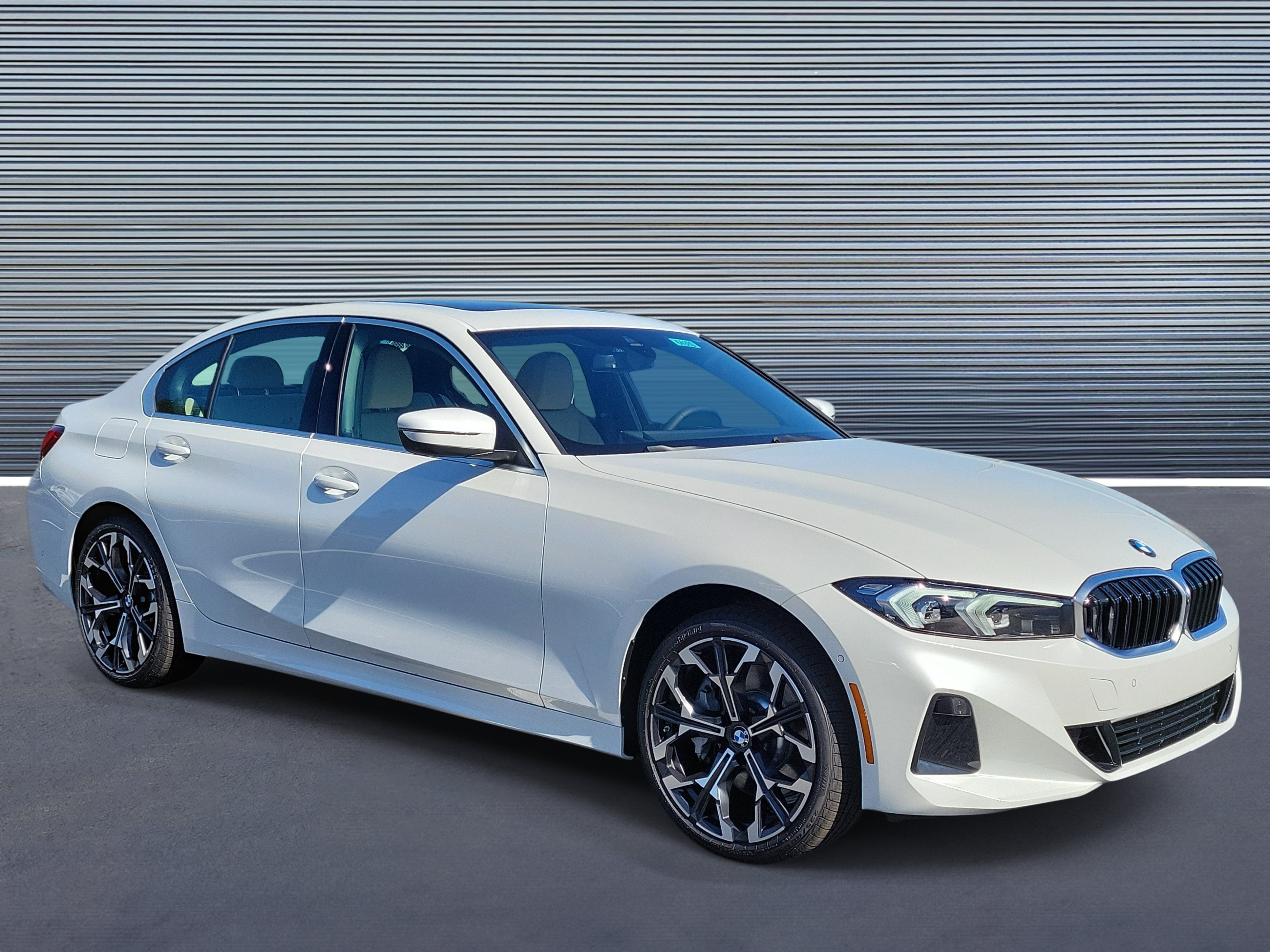 New 2026 BMW 330i Sedan w/ Convenience Package RWD image 2