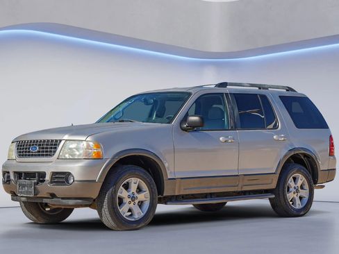 Used 2005 Ford Explorer Sport XLT image 15